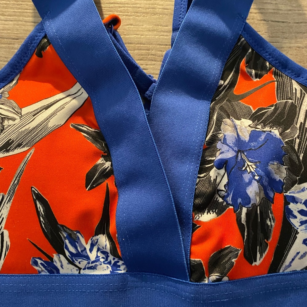 Nike Sports Bra - Picture 3 of 3